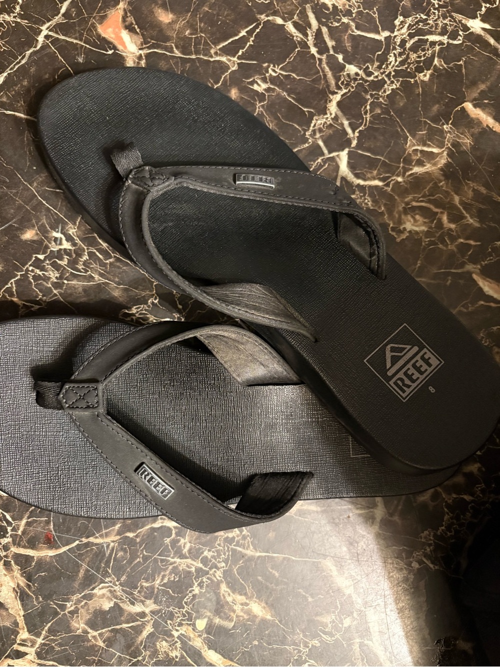 Reef women’s Black Flip Flop Sandals - Classic Comfort